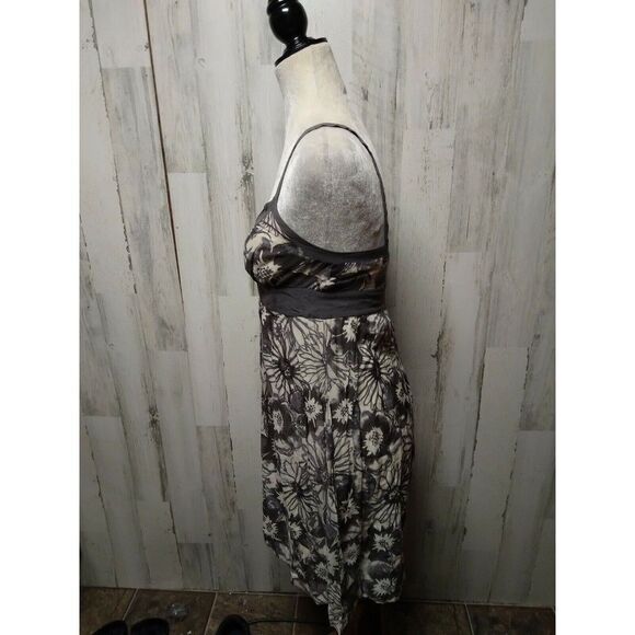 Vince.  Gray Silk Cottom Gray Floral Sundress Size 4 - Picture 3 of 7